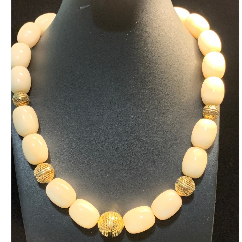 Vintage Milor Italy Chunky Cream Barrel Bead Necklace Gold Tone 925 Toggle Clasp